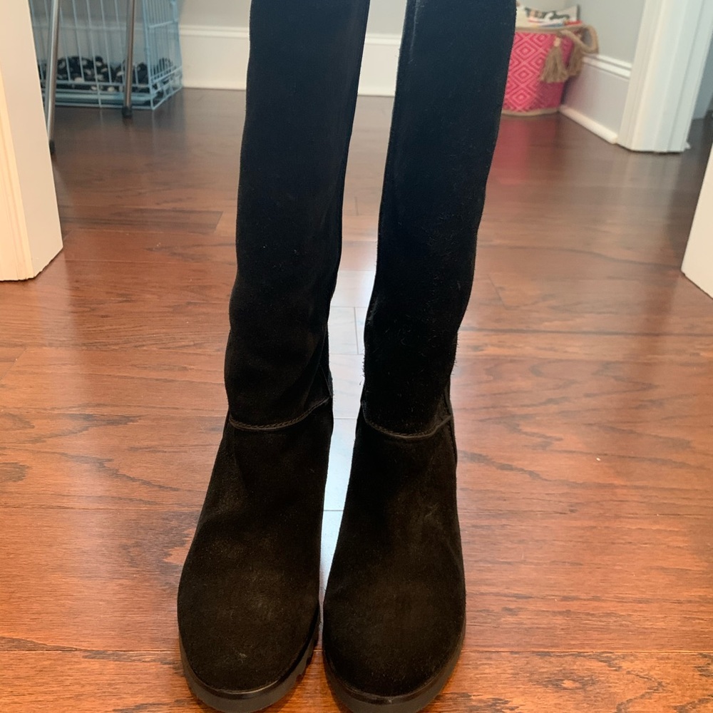 Marc Jacobs suede boots